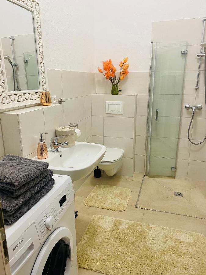 Aurum Apartment Kirchheim am Neckar エクステリア 写真